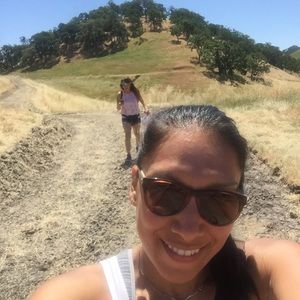 Meet your Posher, Zulay